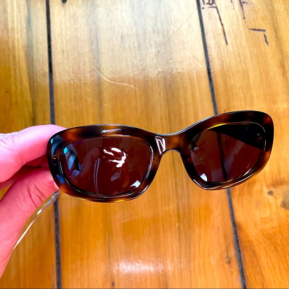 Vintage Chanel Tortoise sunglasses